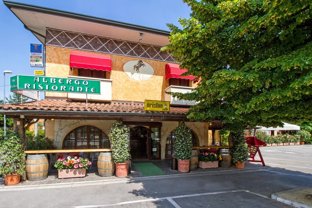 Albergo Ristorante Da Felice Loria Extérieur photo